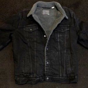 Levis Sherpa Jacket. Black with Gray Sherpa.
